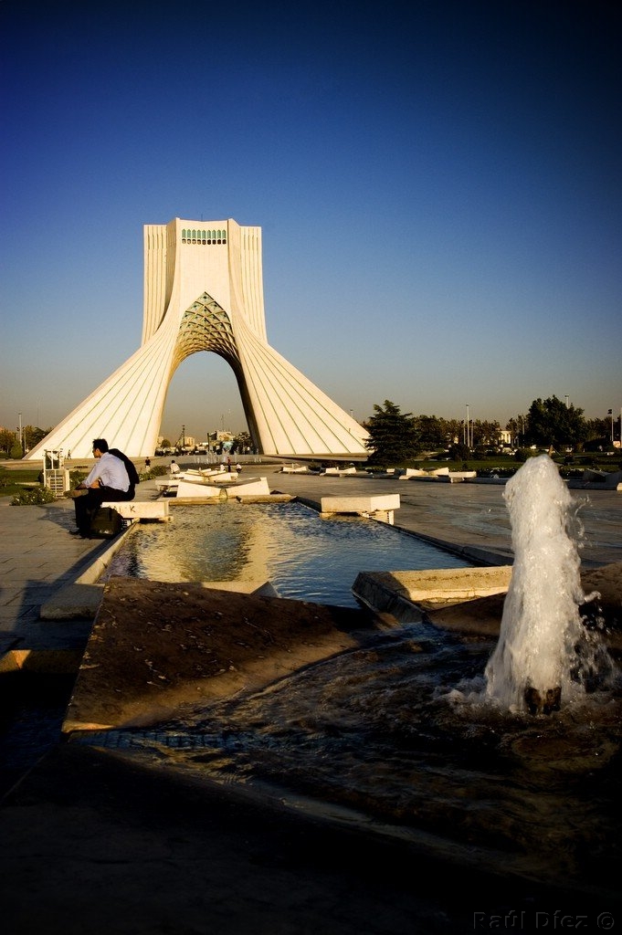 Azadi Tower (Teheran)